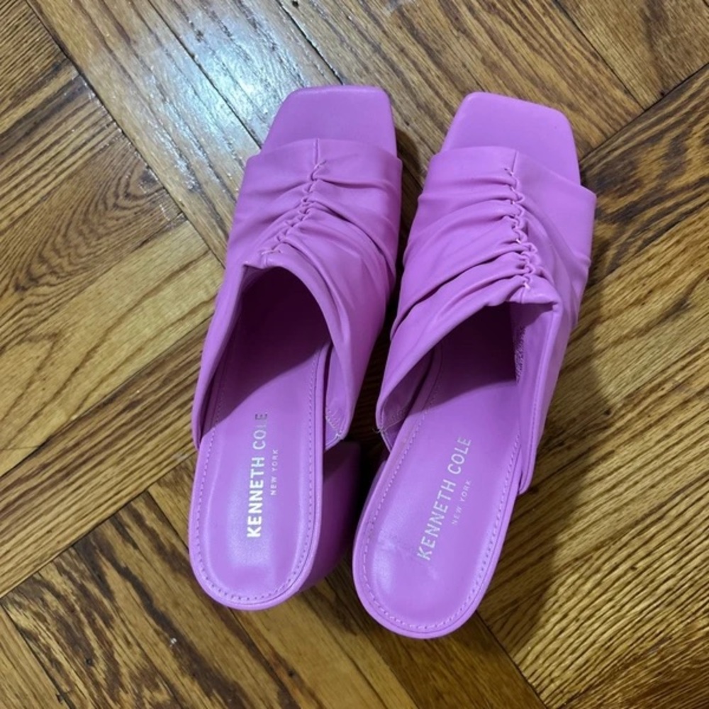 Kenneth Cole Women's Pink Ruched Heels